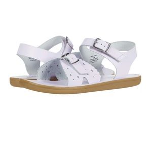 Footmates Ariel Sandals Sz 5